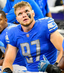 Aidan Hutchinson: The Growing Influence in the NFL