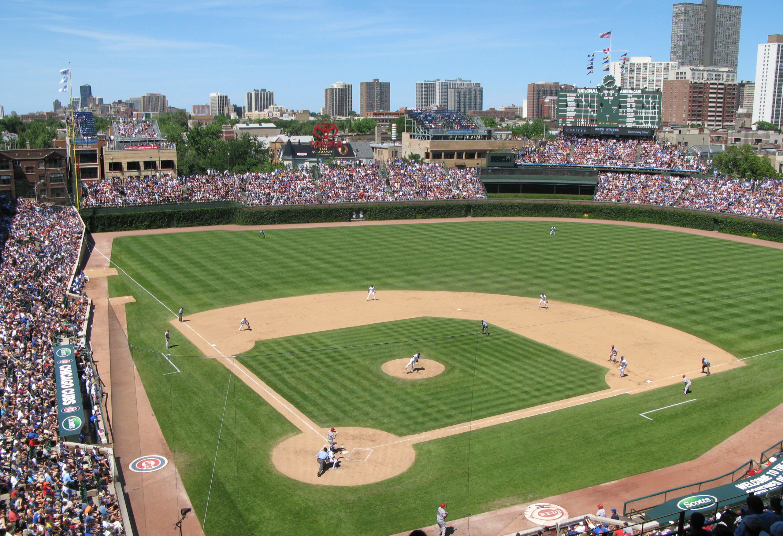 Exploring Wrigley Field: Chicago’s Historic Baseball Treasure