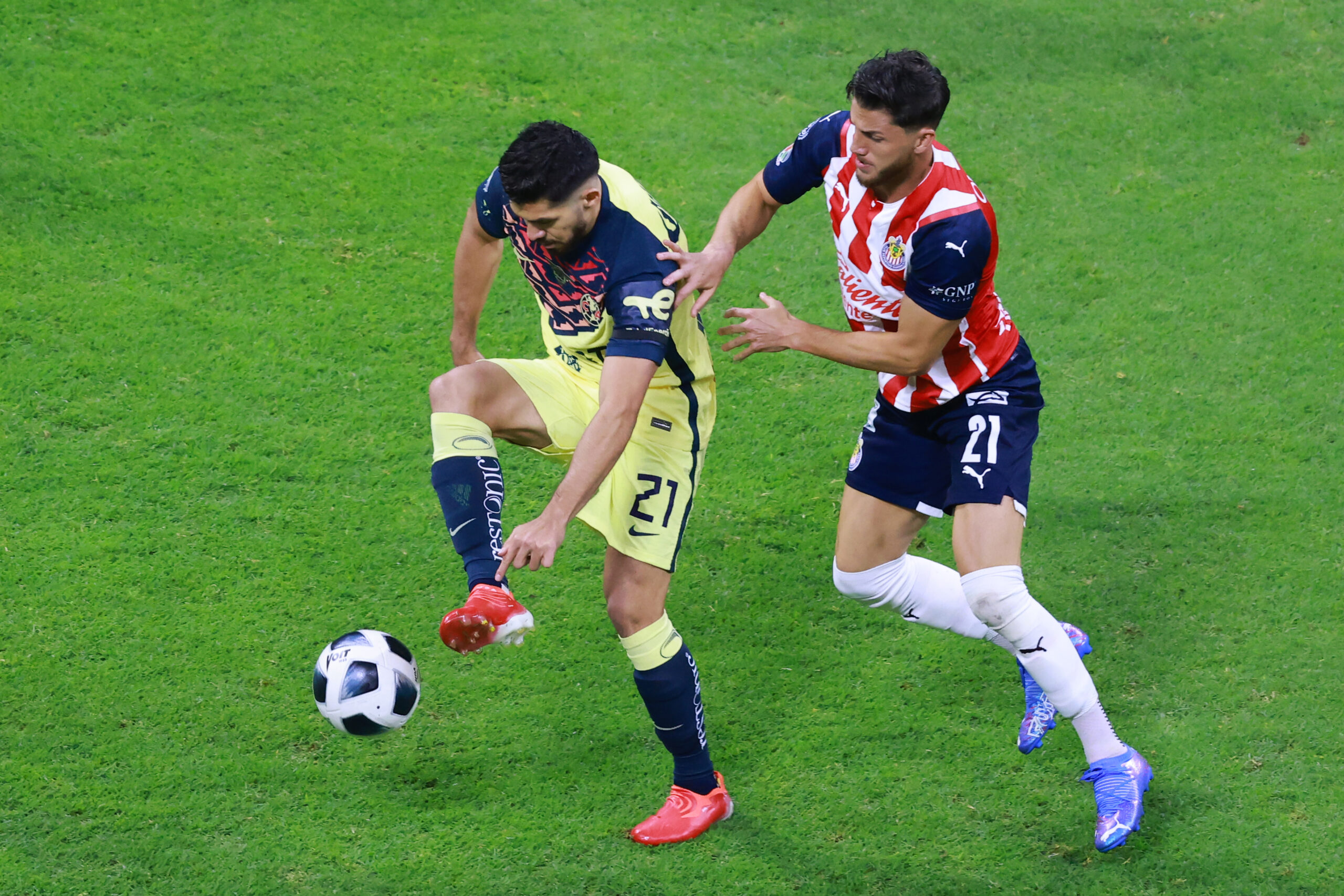The Historic Rivalry: America vs Chivas in Mexican Football