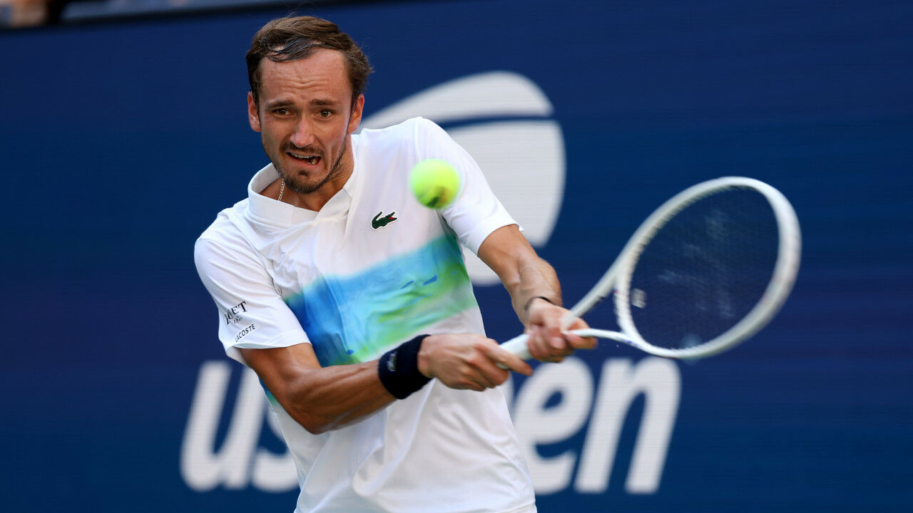 Daniil Medvedev: The Making of a Tennis Champion