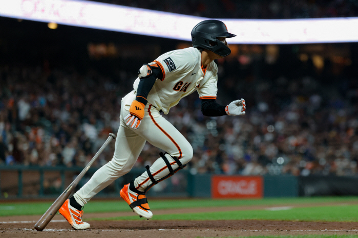 The Rise of Jung Hoo Lee: Baseball’s New Sensation