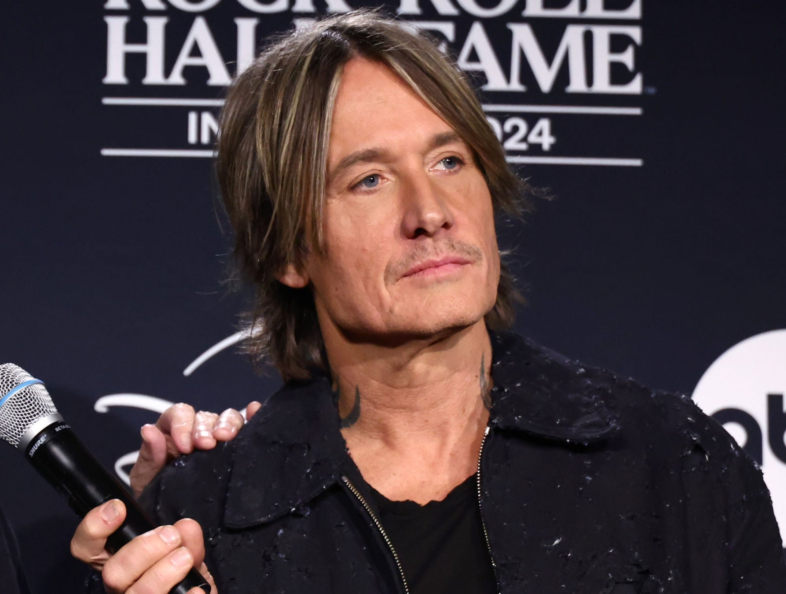 The Evolution of Keith Urban: A Country Music Icon