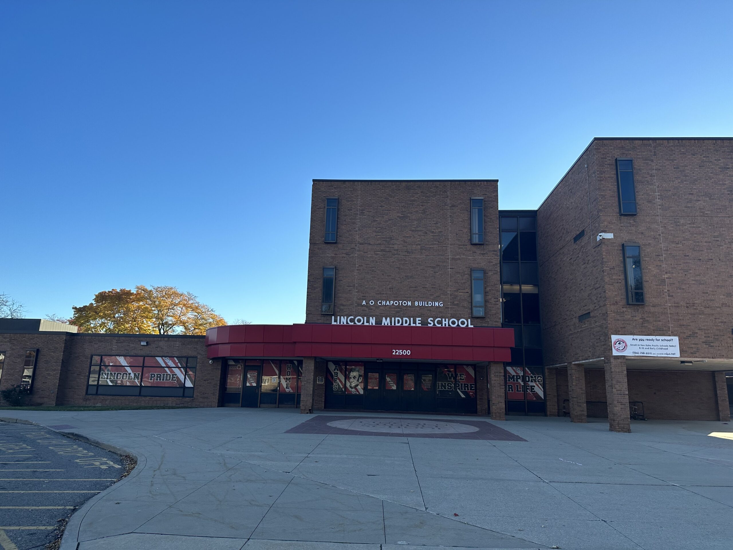 Discovering Lincoln Middle School: Programs and Community