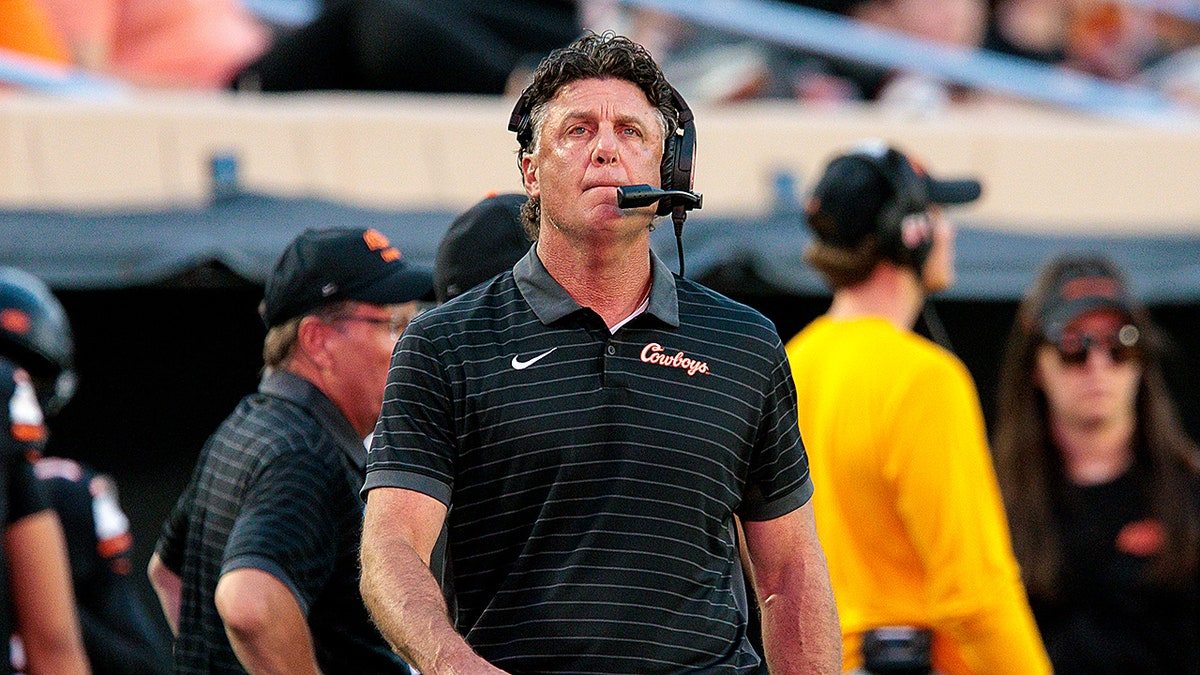 Mike Gundy: The Unstoppable Force in College Football Coaching