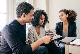 The Role of Mortgage Brokers in Today’s Housing Market