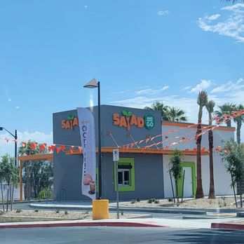 Salad and Go: Revolutionizing Healthy Fast Food Options