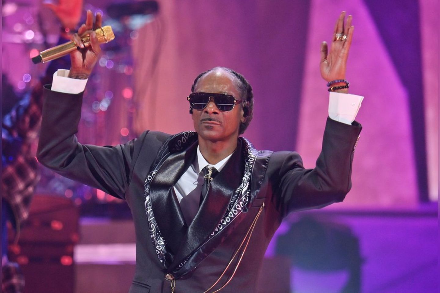 The Lasting Influence of Snoop Dogg in the Hip-Hop Industry