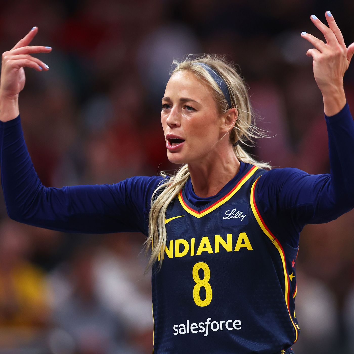 Sophie Cunningham: A Key Player in Women’s Football