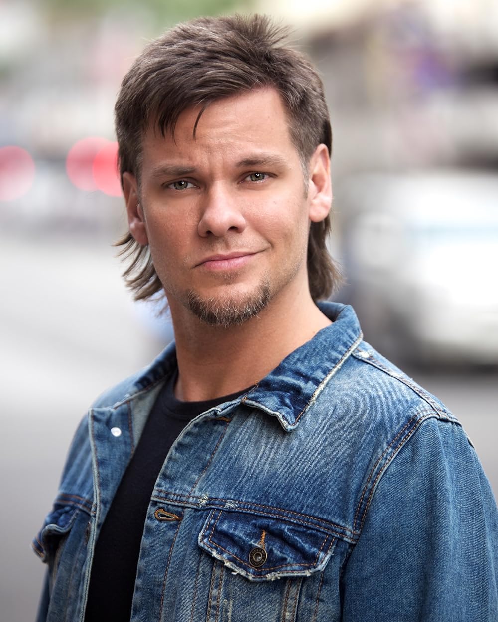 The Rise of Theo Von: Comedy and Podcasting Success