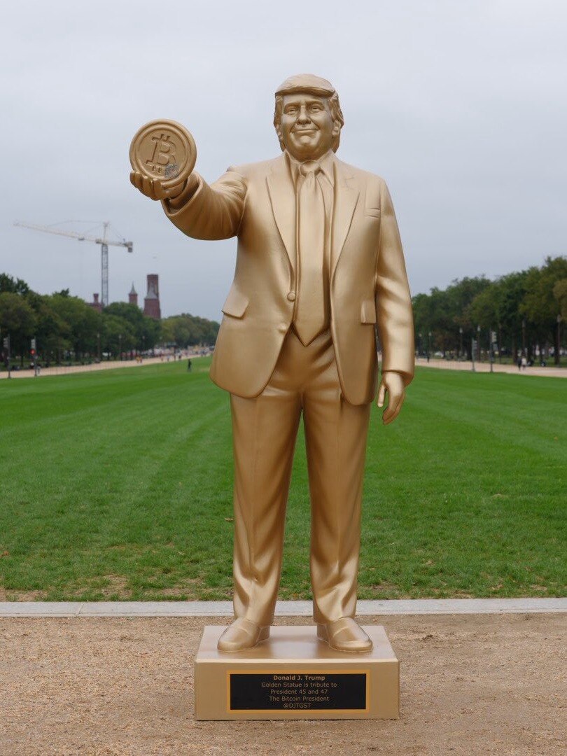 The Trump Golden Statue: Symbol of Political Division