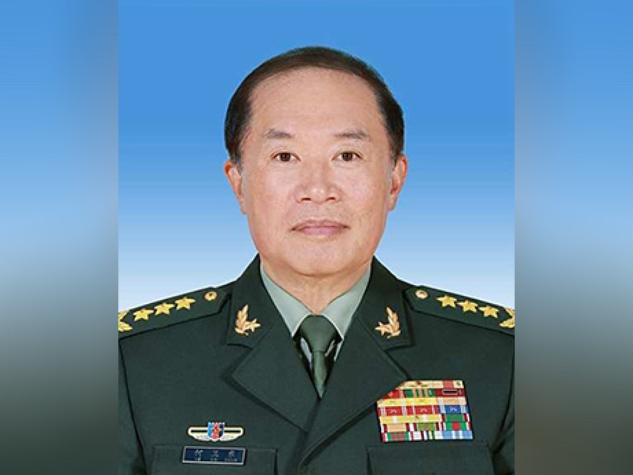 何卫东：科技领域的领军人物与其成就