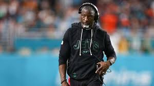 Aaron Glenn: An Insight into His Coaching Career