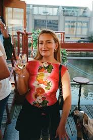 Amelia Dimoldenberg: A New Voice in Comedy and Entertainment