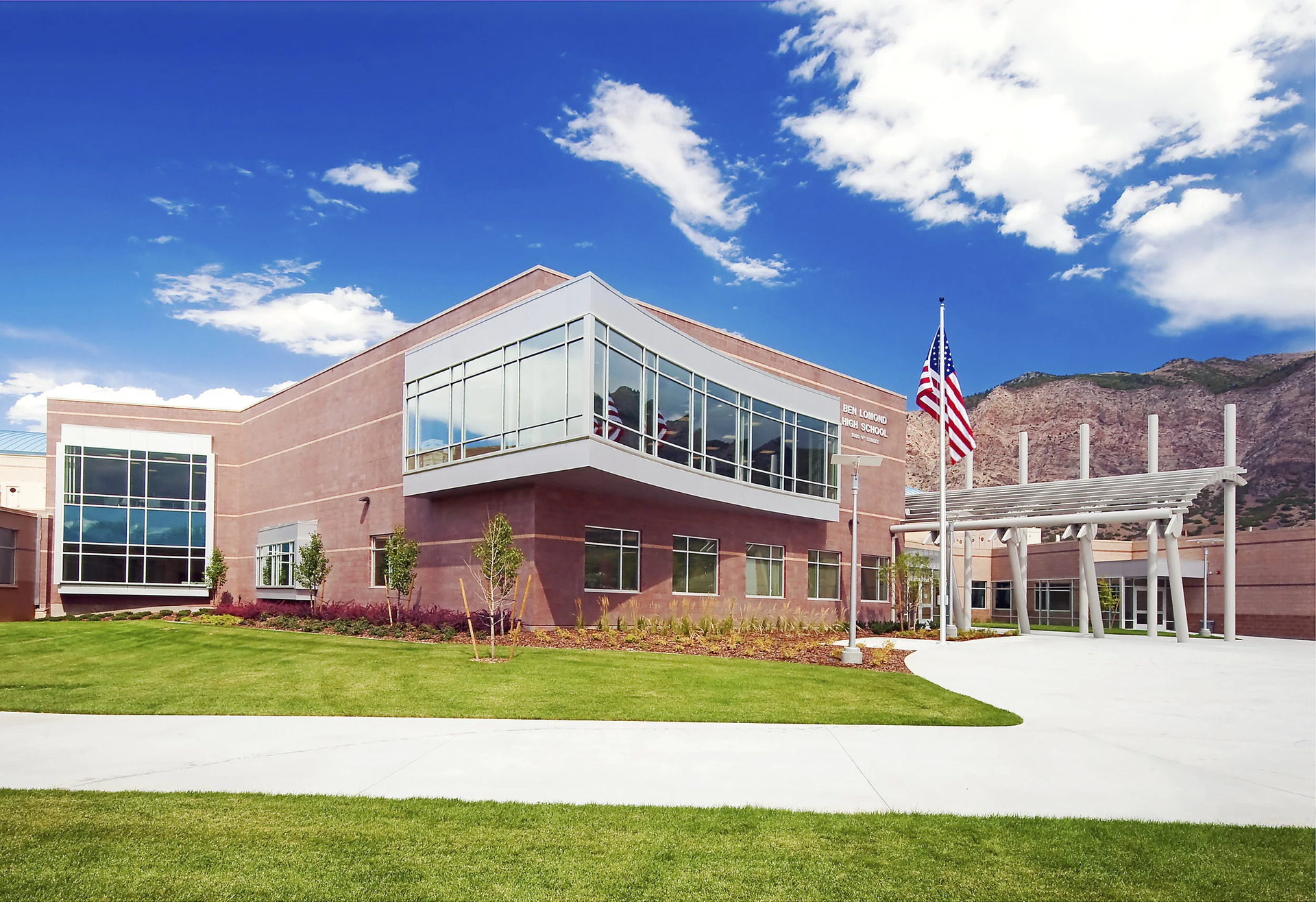 Discovering Ben Lomond High School: Programs and Achievements