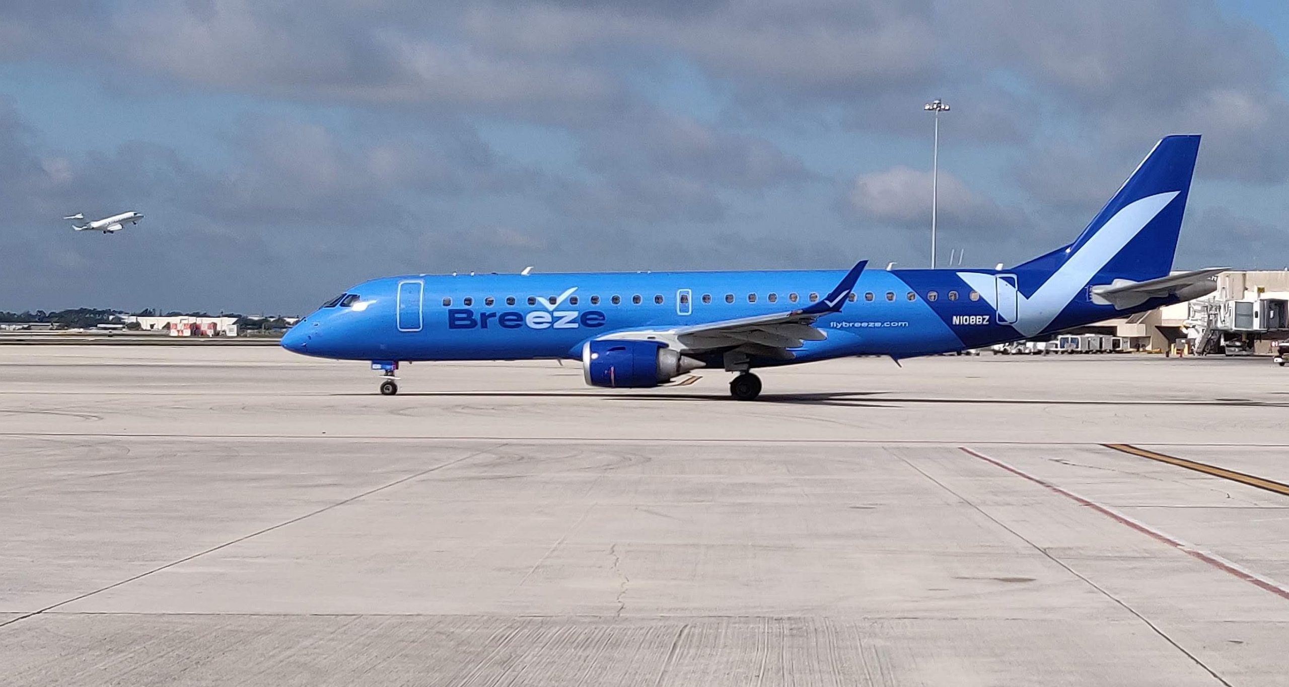 Breeze Airways: Transforming the Future of Air Travel