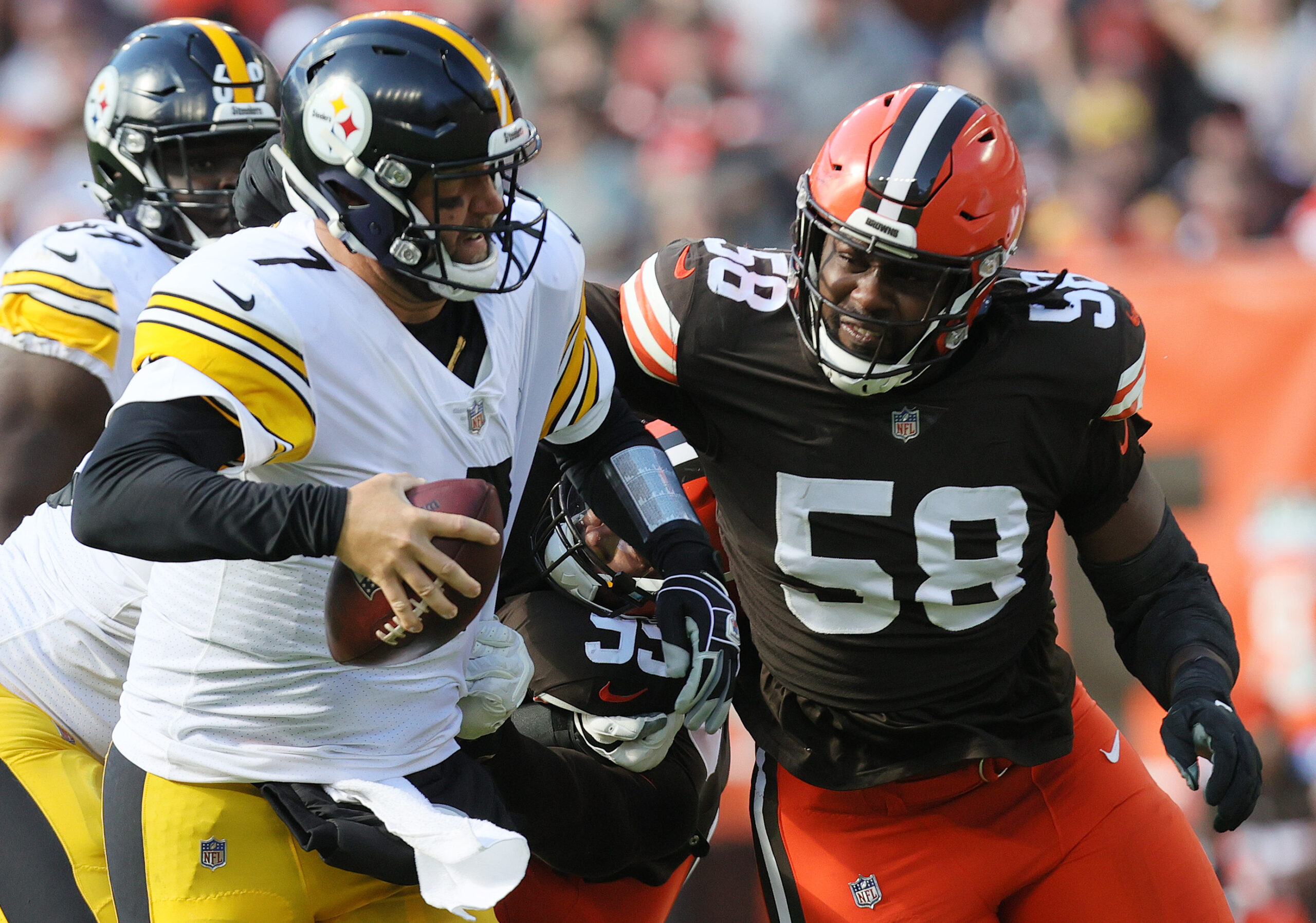 Browns vs. Steelers: A Historic AFC North Rivalry