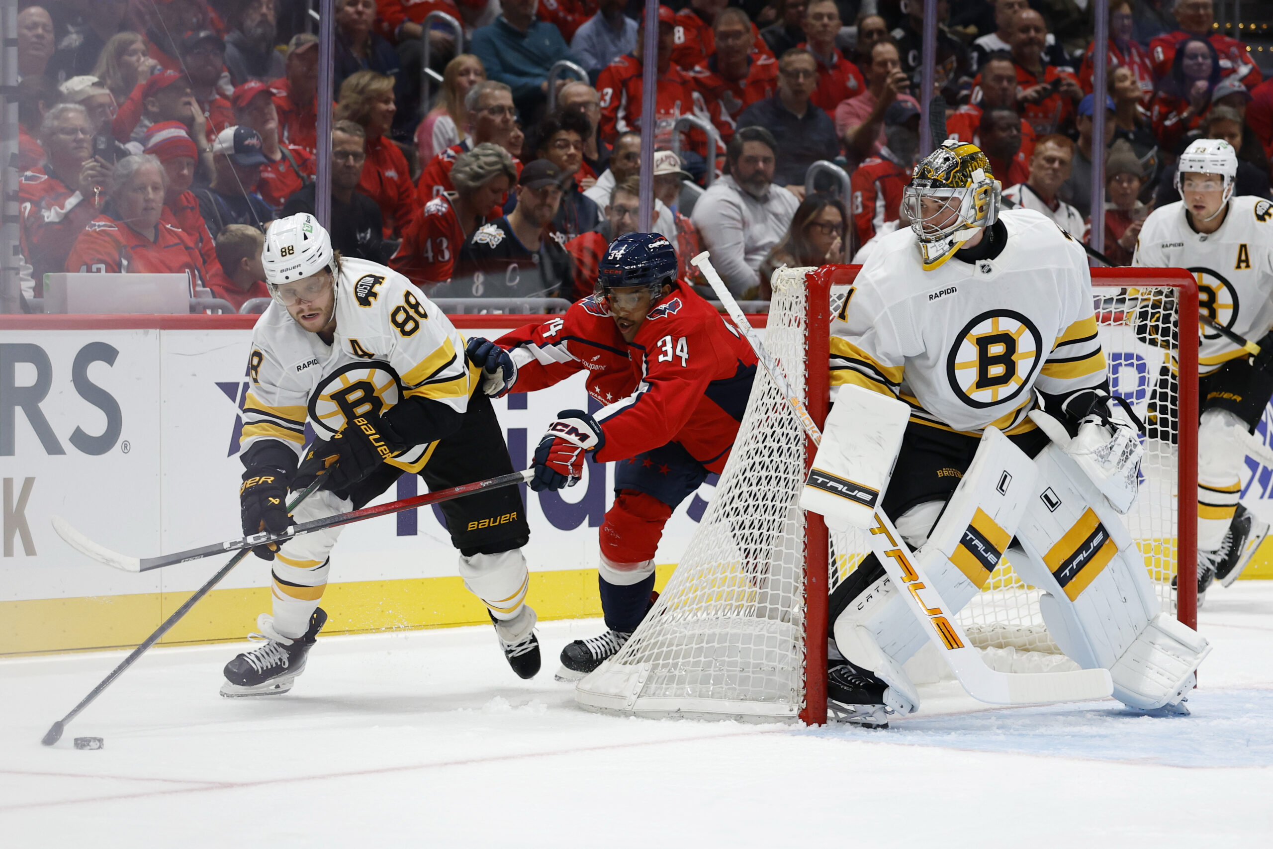 Thrilling Showdown: Bruins vs Capitals in NHL Action