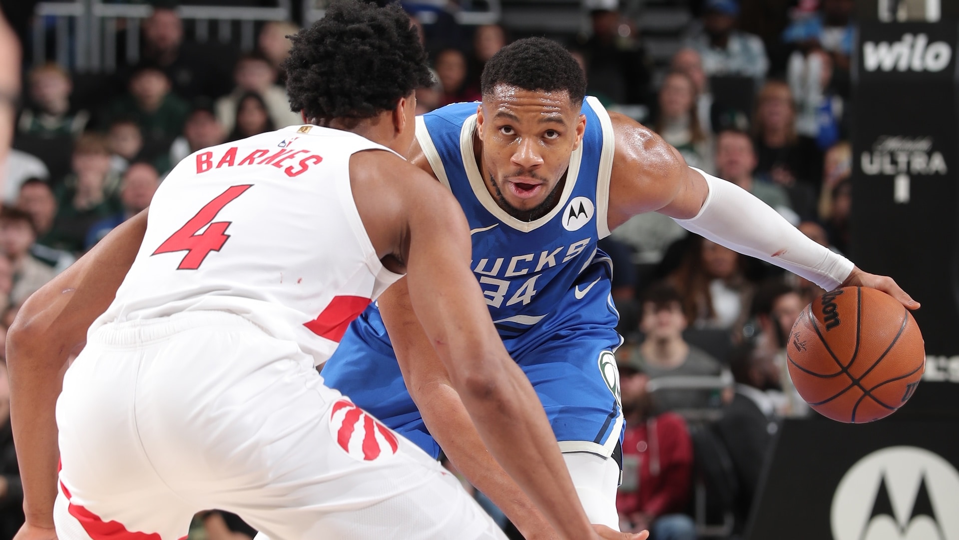 Bucks vs Raptors: A Clash of Titans in the NBA