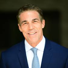 The Influence of Chris Fowler on Sports Broadcasting