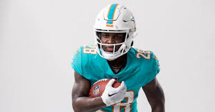 Devon Achane: A Breakout Star in the NFL 2023 Season
