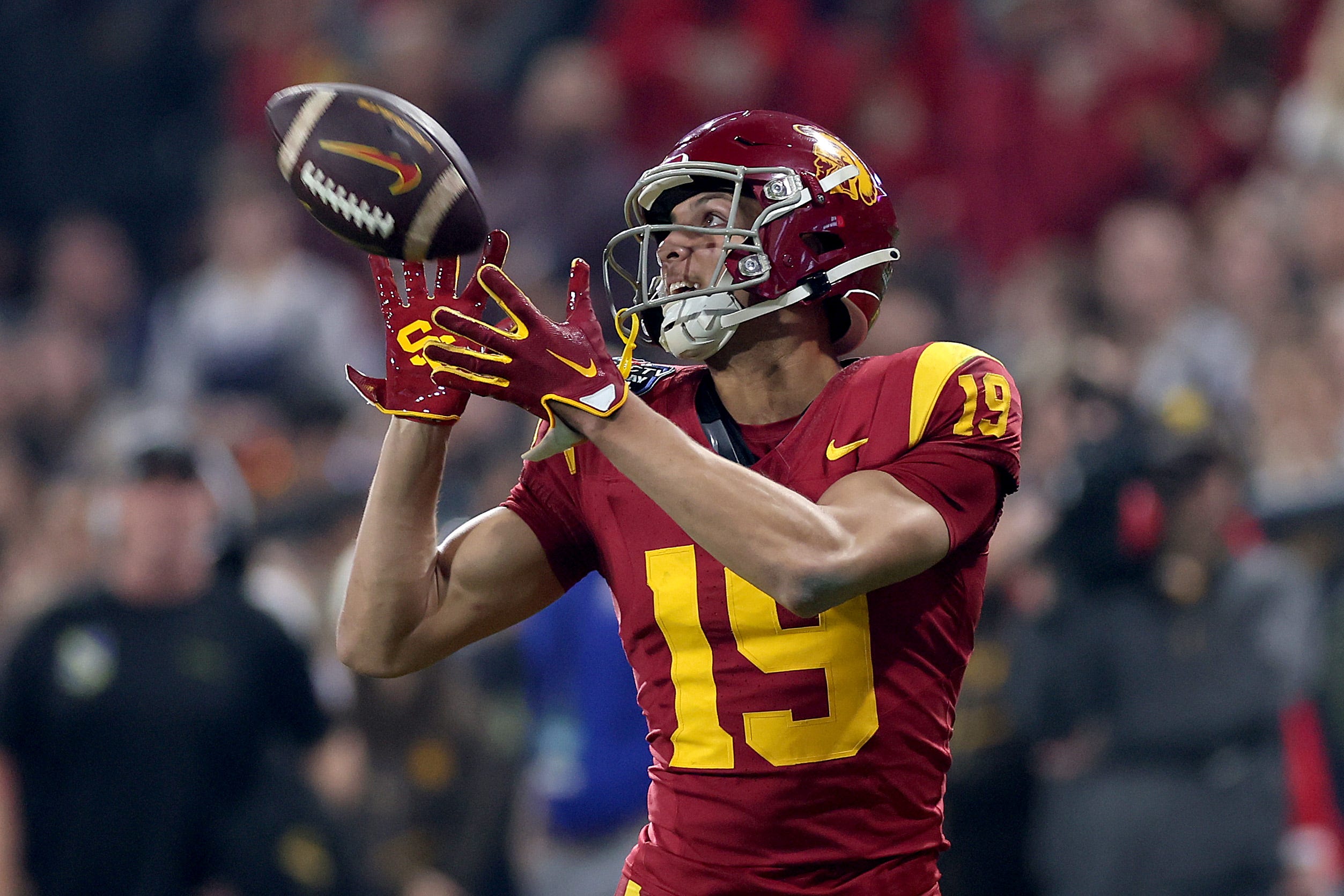 Exploring the Impact of Duce Robinson on College Football