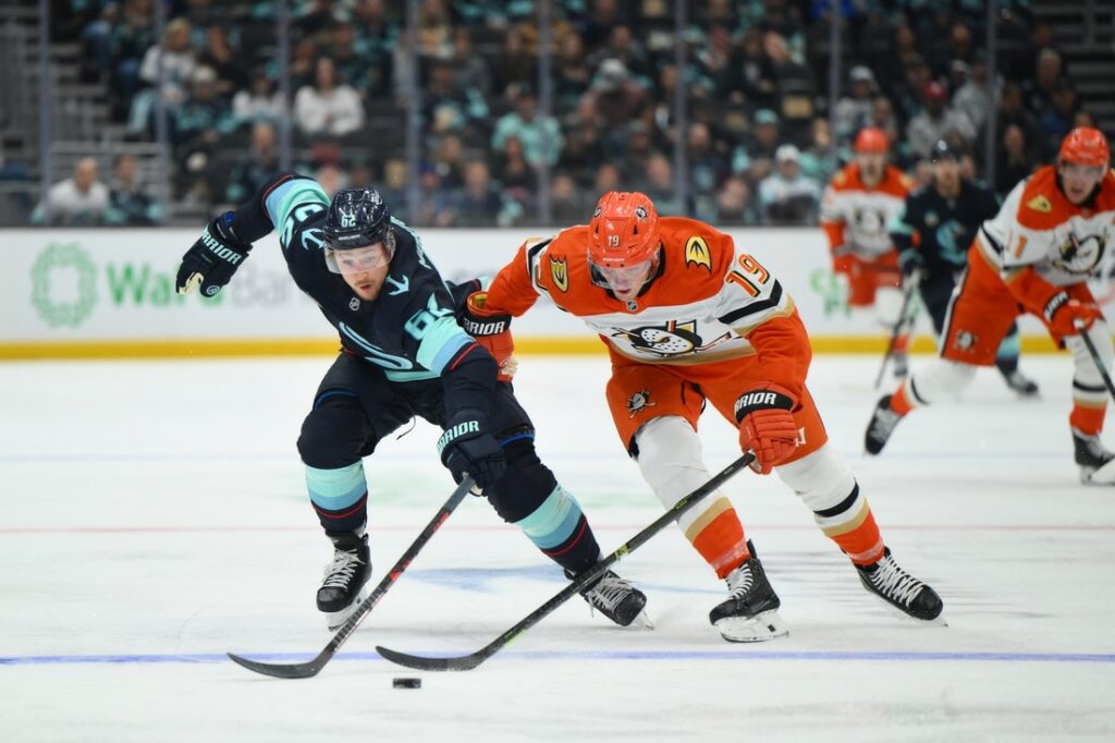Ducks vs Kraken: A Thrilling NHL Rivalry Unfolds