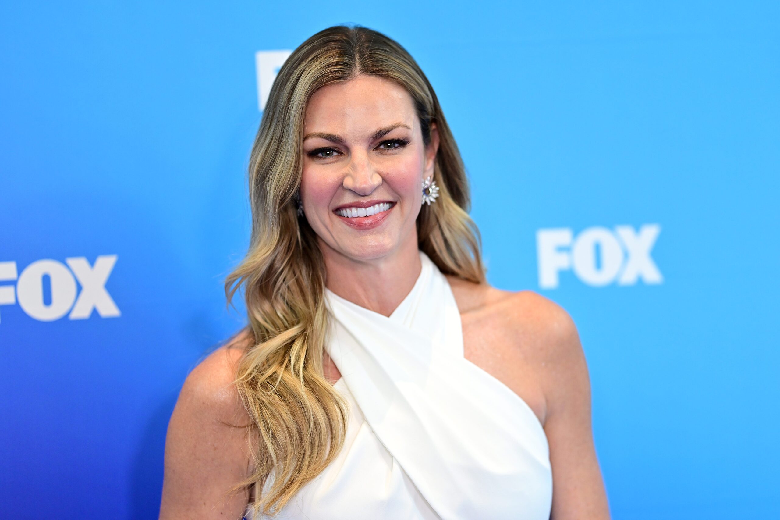 Erin Andrews: A Pioneering Voice in Sports Broadcasting