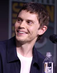 Evan Peters: The Versatile Actor Captivating Audiences