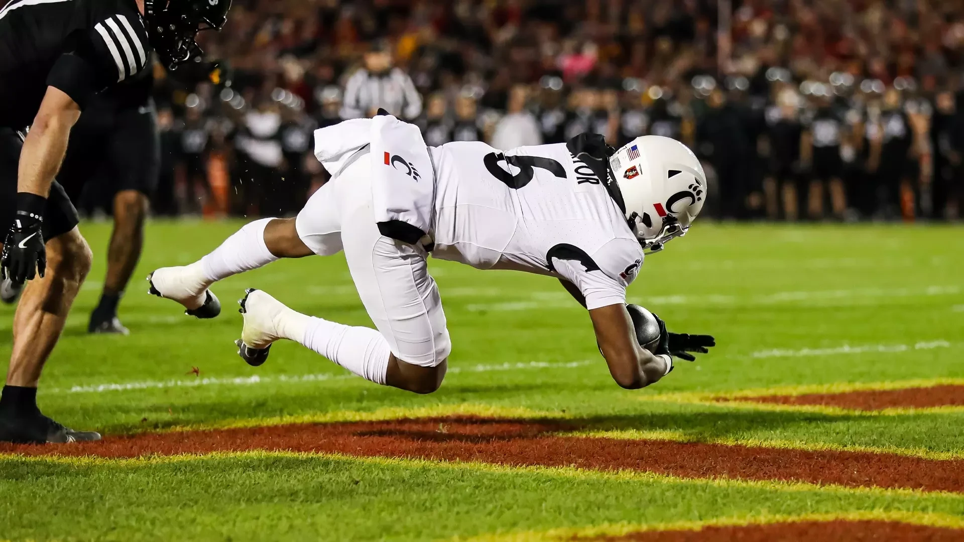 Iowa State vs Cincinnati: Exciting College Football Showdown Ahead