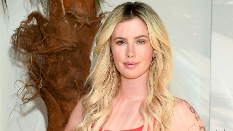 Ireland Baldwin: The Rising Star of Entertainment