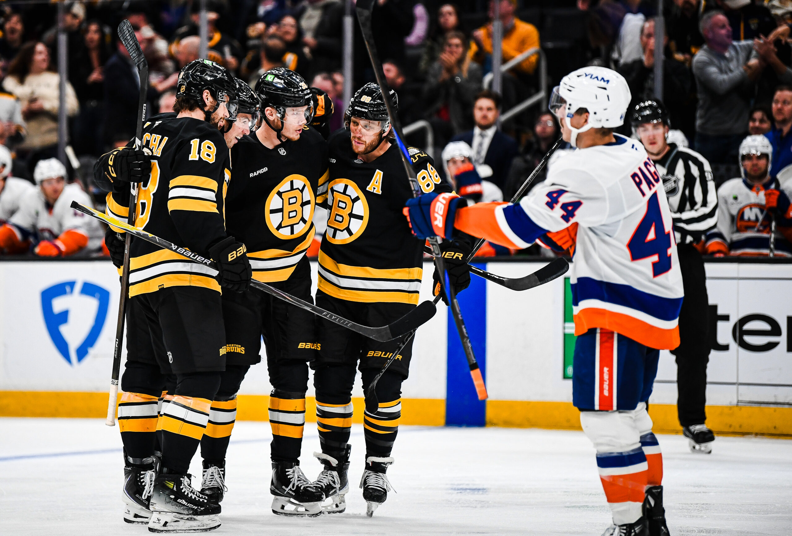 Islanders vs Bruins: A Showdown of NHL Rivals
