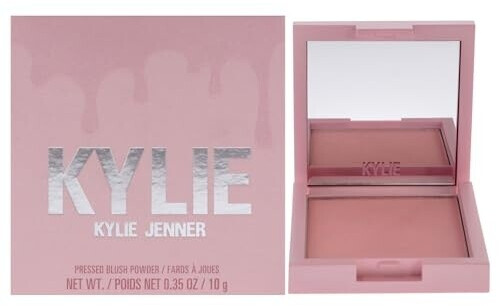 Kylie Jenner: A Beacon of Influence in Beauty and Fashion