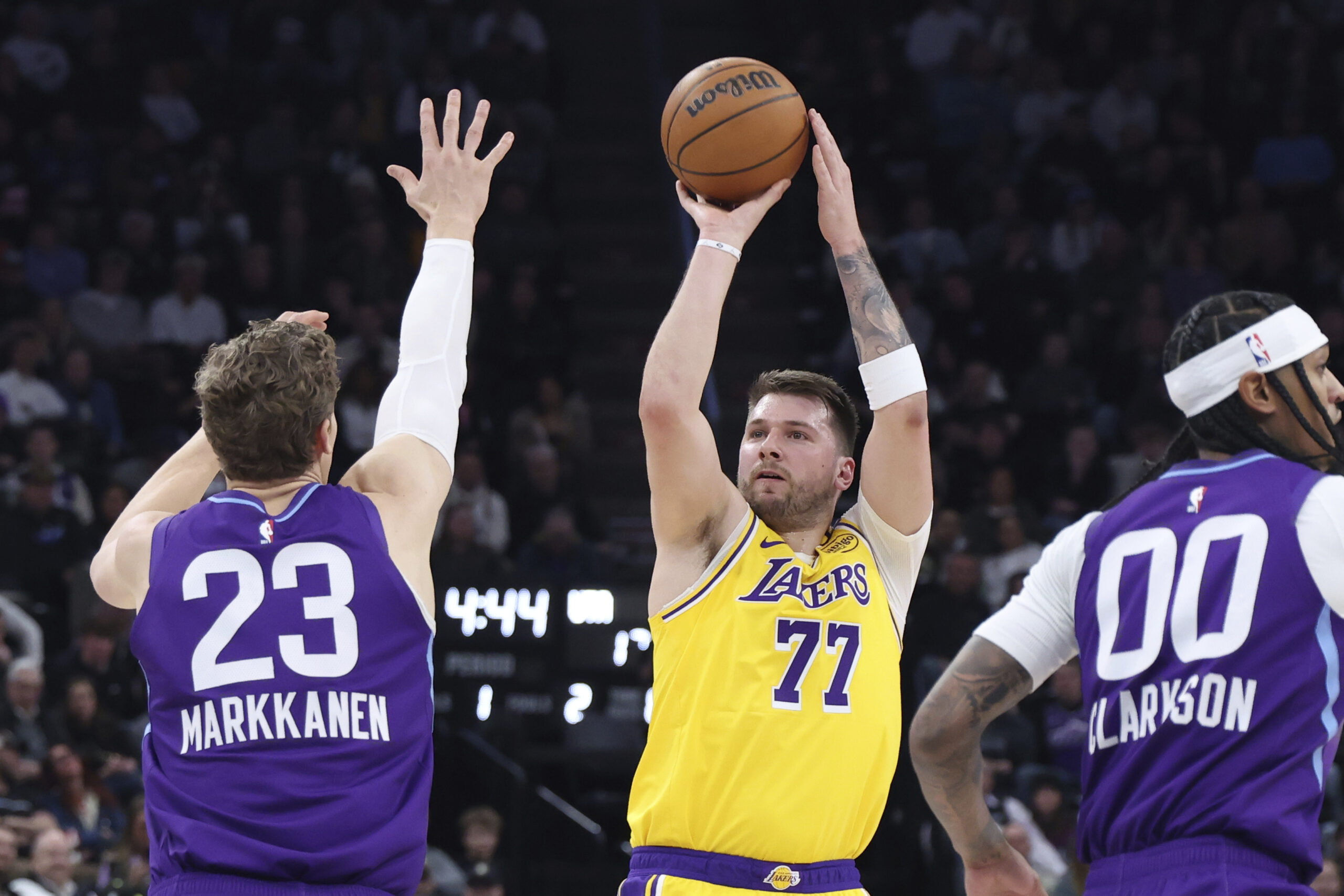 Los Angeles Lakers: A Look at Their 2023 Season Performance