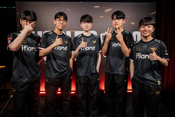 The Thrilling World of LOL Worlds 2023