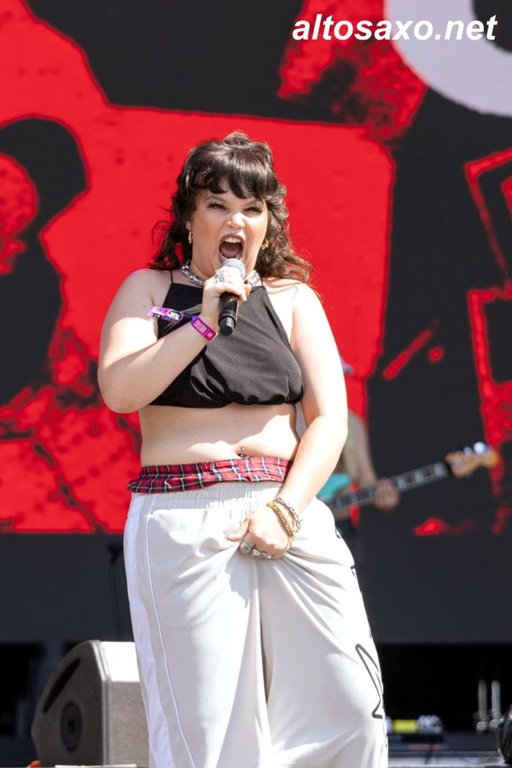 Lola Young: The Rise of a New Music Sensation