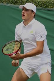 Luciano Darderi: The Rising Star of Tennis in 2023