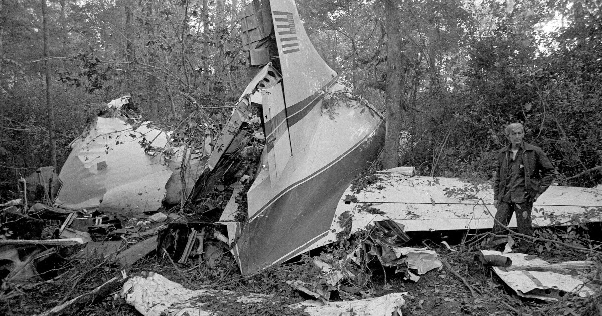 The Tragic Lynyrd Skynyrd Plane Crash of 1977