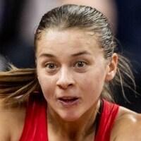 Maja Chwalińska: A Tennis Talent to Watch