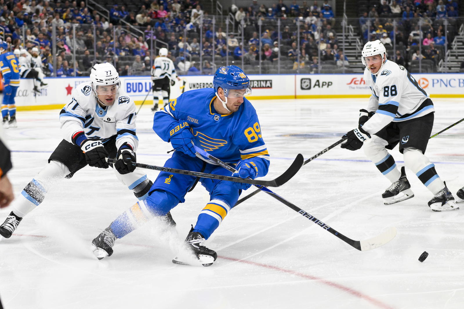 Mammoth vs Blues: An Exciting Hockey Rivalry
