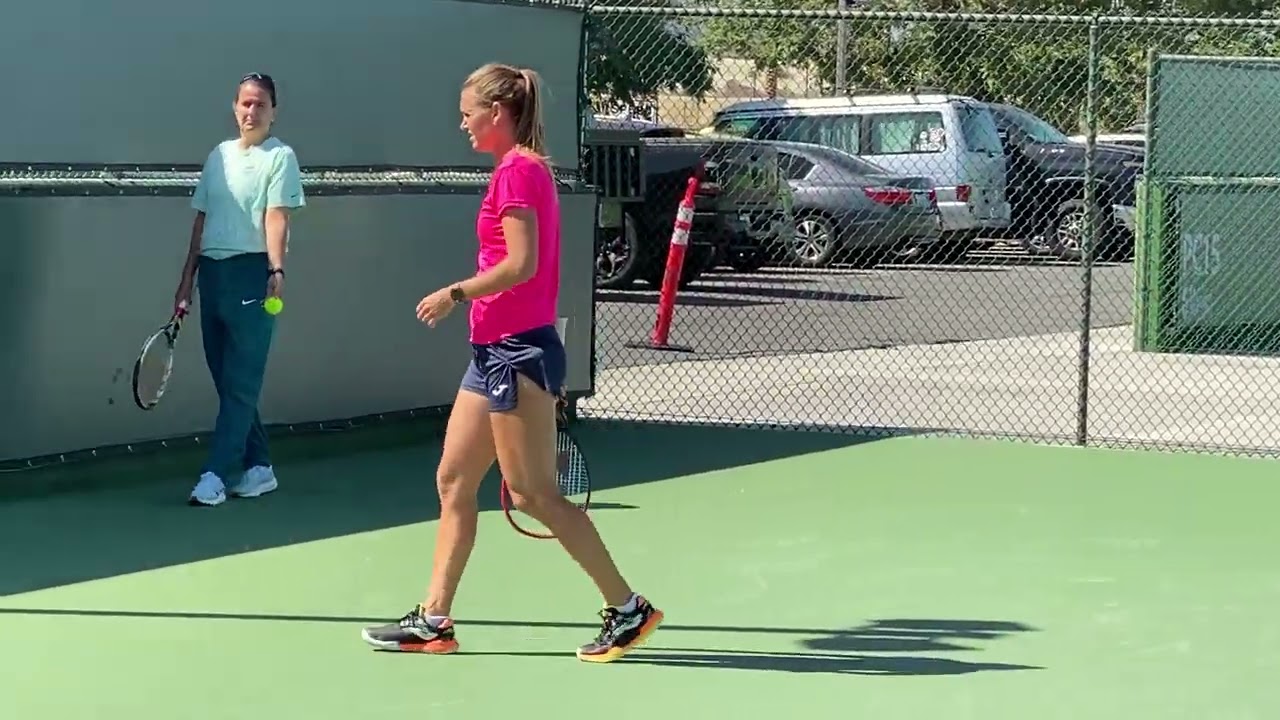 Marie Bouzkova: A Rising Star in Women’s Tennis