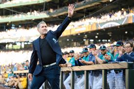 The Role of the Mariners Coach in Team Dynamics and Success