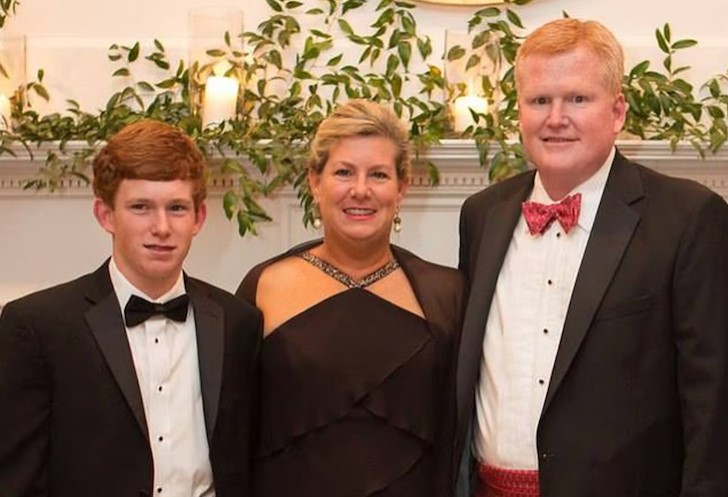 Unraveling the Murdaugh Family Legal Troubles