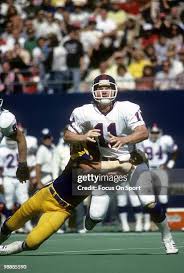 Phil Simms: A Journey from NFL Stardom to Broadcasting
