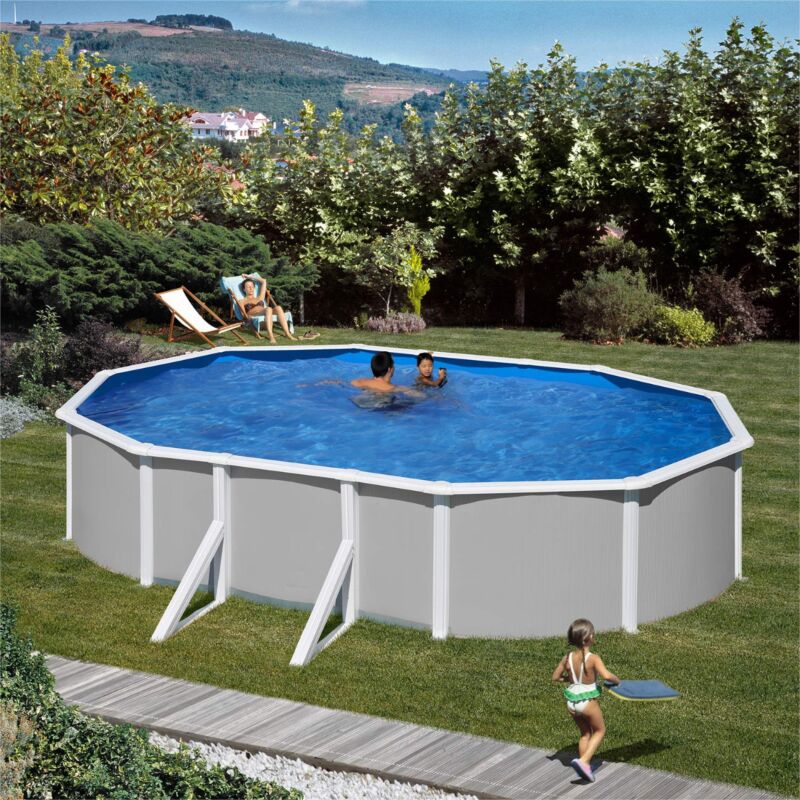 Essential Pool Maintenance Tips for 2023