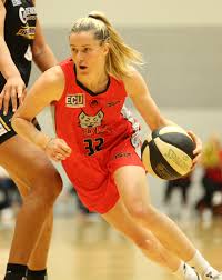Sami Whitcomb: A Prominent Figure in Women’s Basketball
