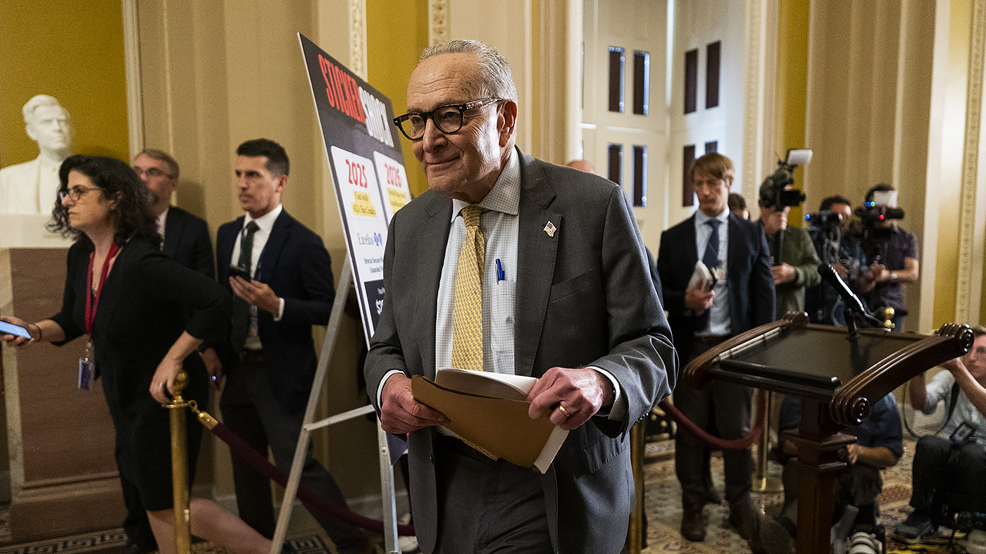 Senate Democrats Work to Avert Government Shutdown