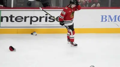 Senators vs Blackhawks: A Historic Showdown on Ice