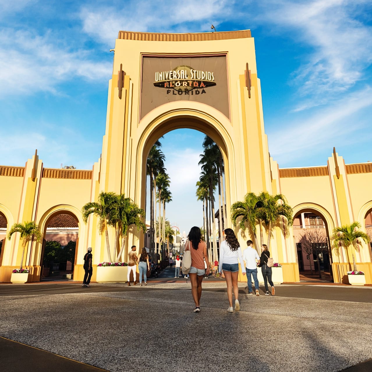 Exploring Universal Studios Orlando: A Premier Theme Park Destination