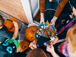 When Does Trick or Treating End on Halloween?