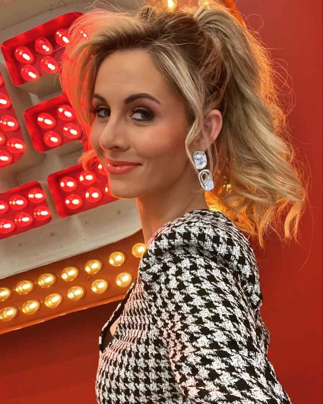 Laura Rutledge: A Leading Voice in Sports Journalism